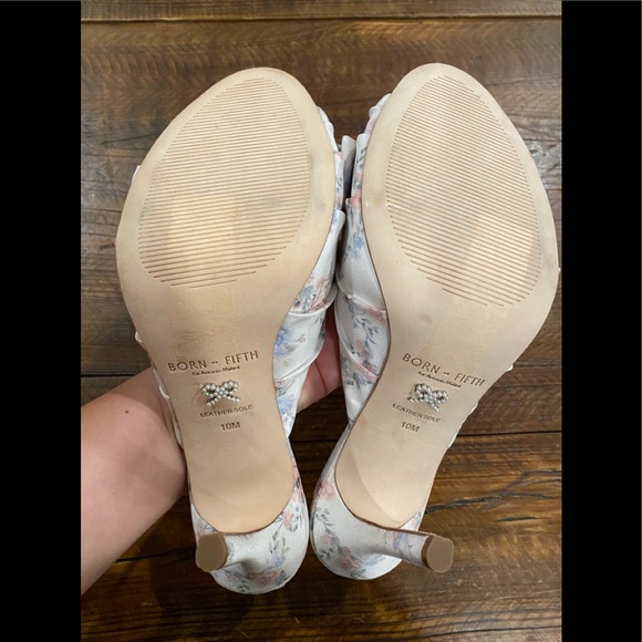 Born on Fifth Floral Bow Antonio Melani - Picture 12 of 14